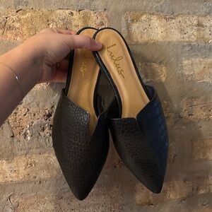 Lulu's Black Croc-Embossed Mules